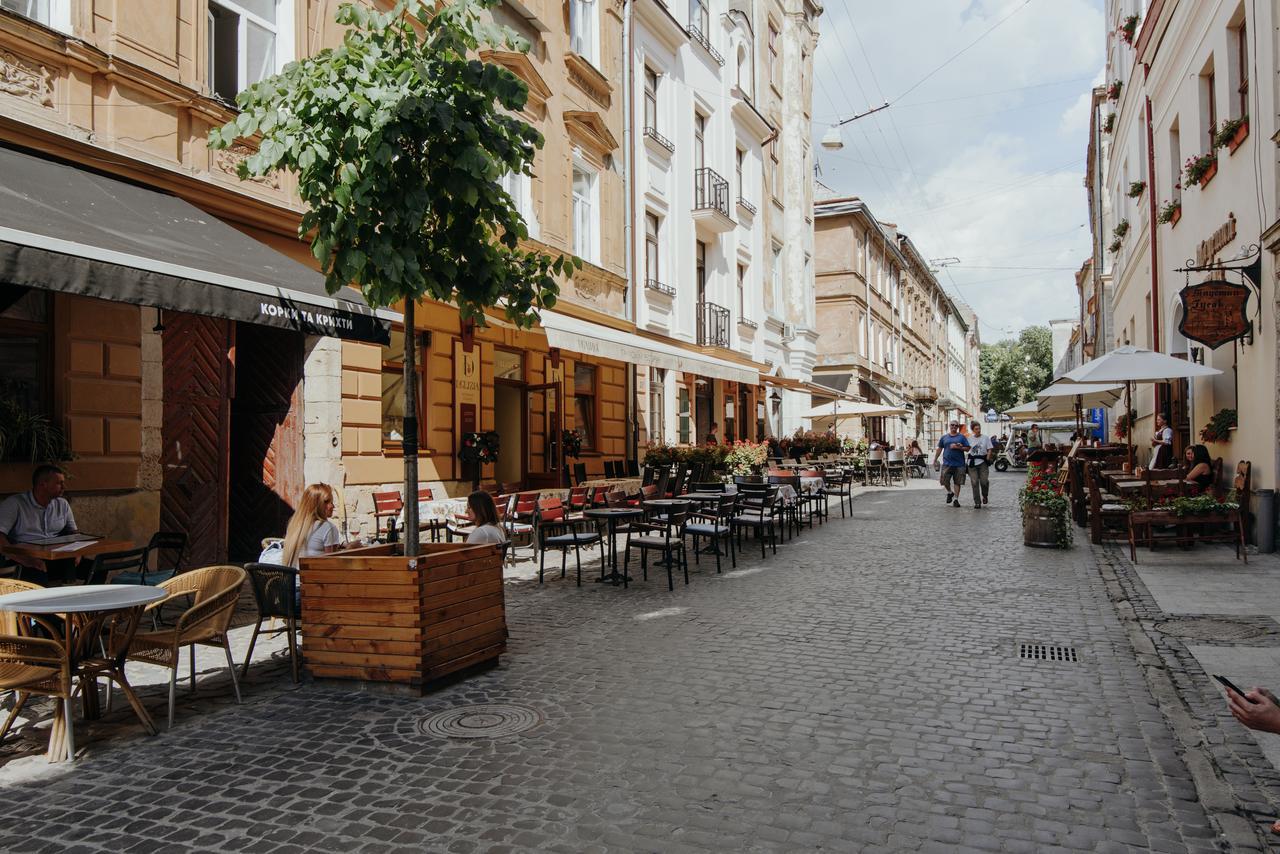 On Lesi Ukrainky Львів