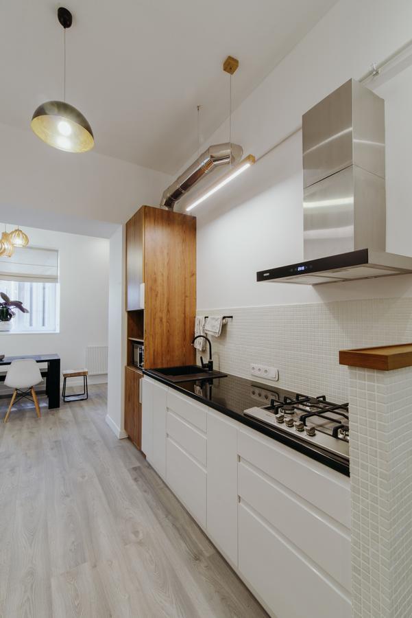 On Lesi Ukrainky Apartment *